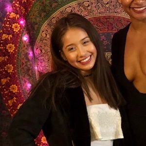 Meet your Posher, Valeria